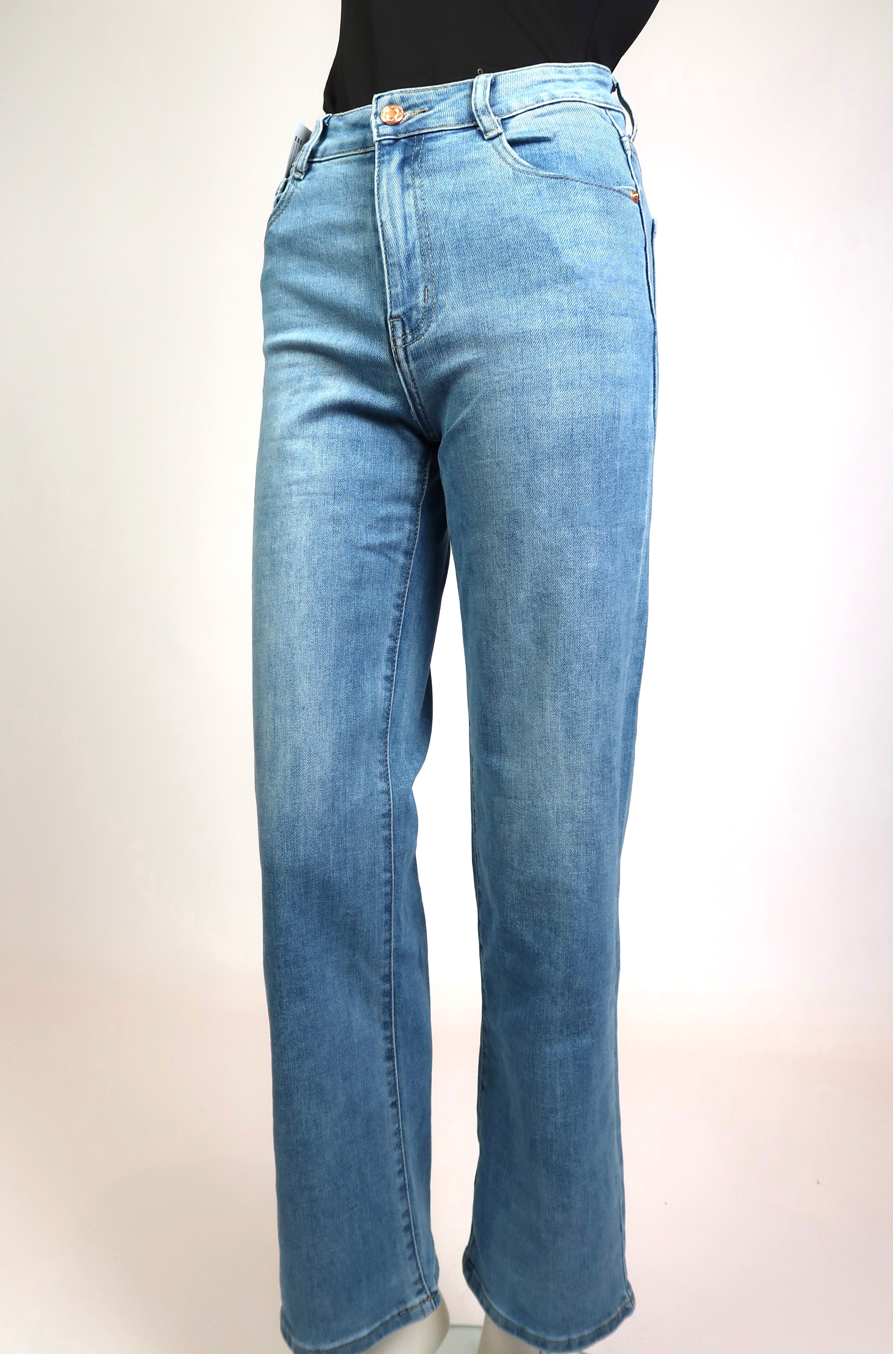 Straight Leg Jeans Light Blue