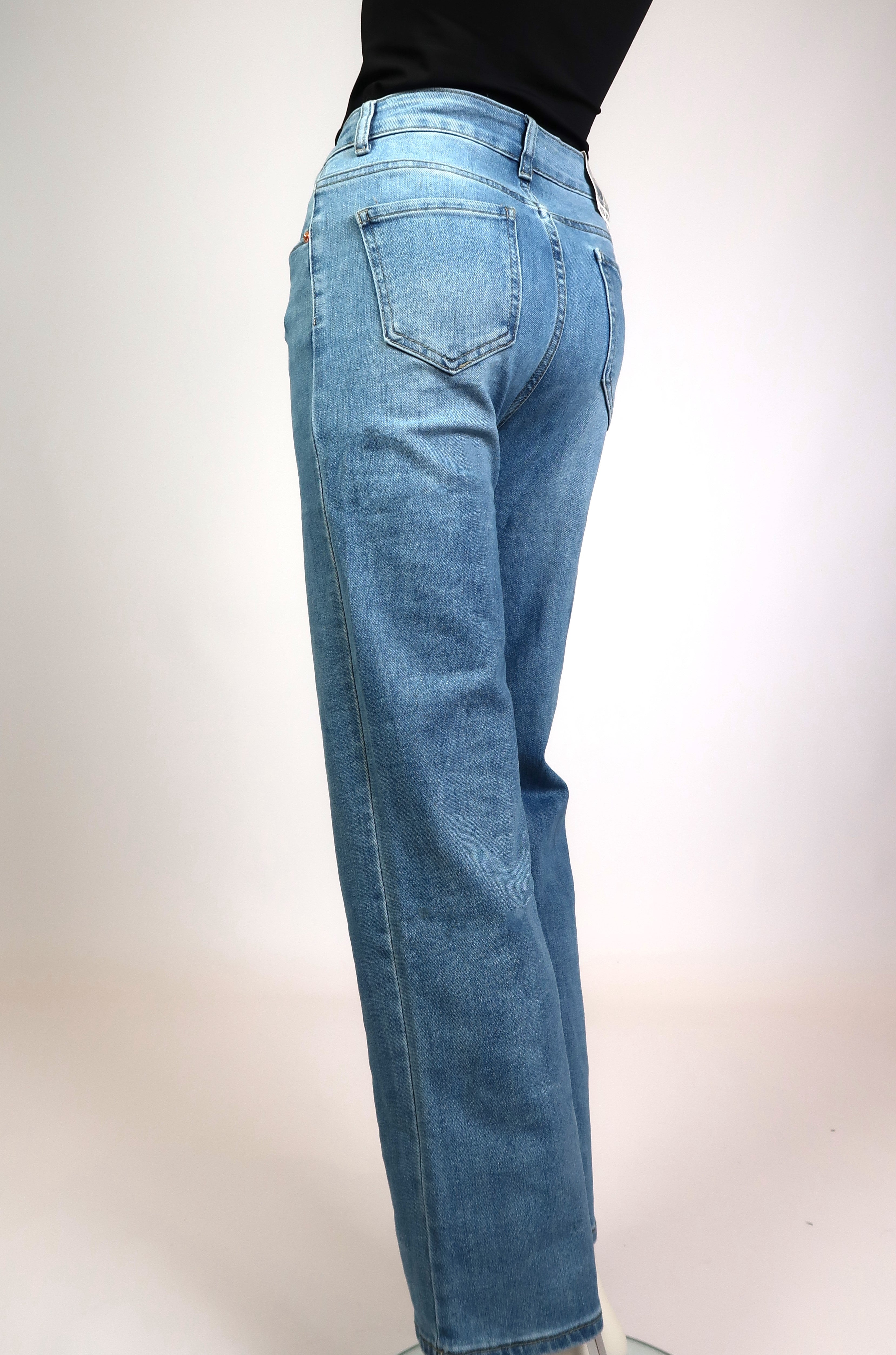 Straight Leg Jeans Light Blue