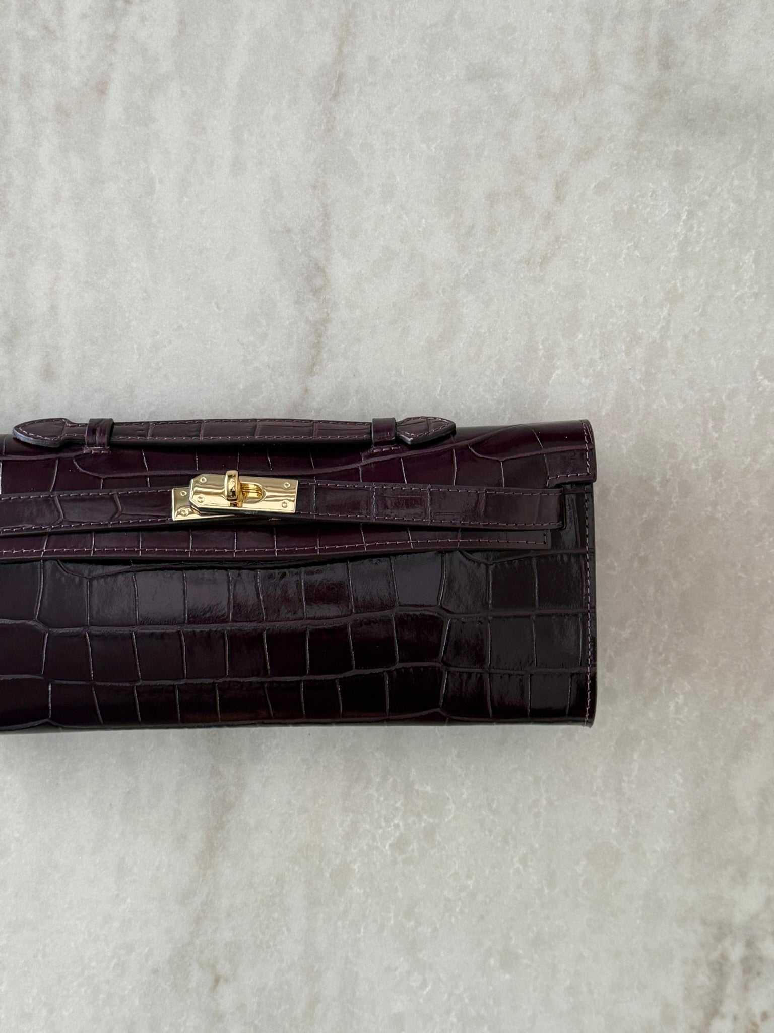 Croc Clutch