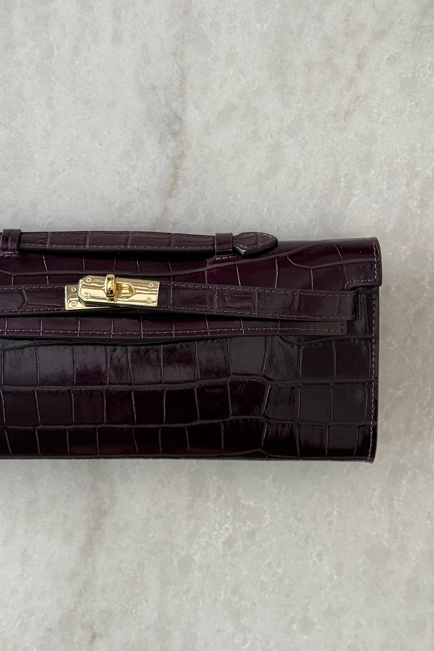 Croc Clutch