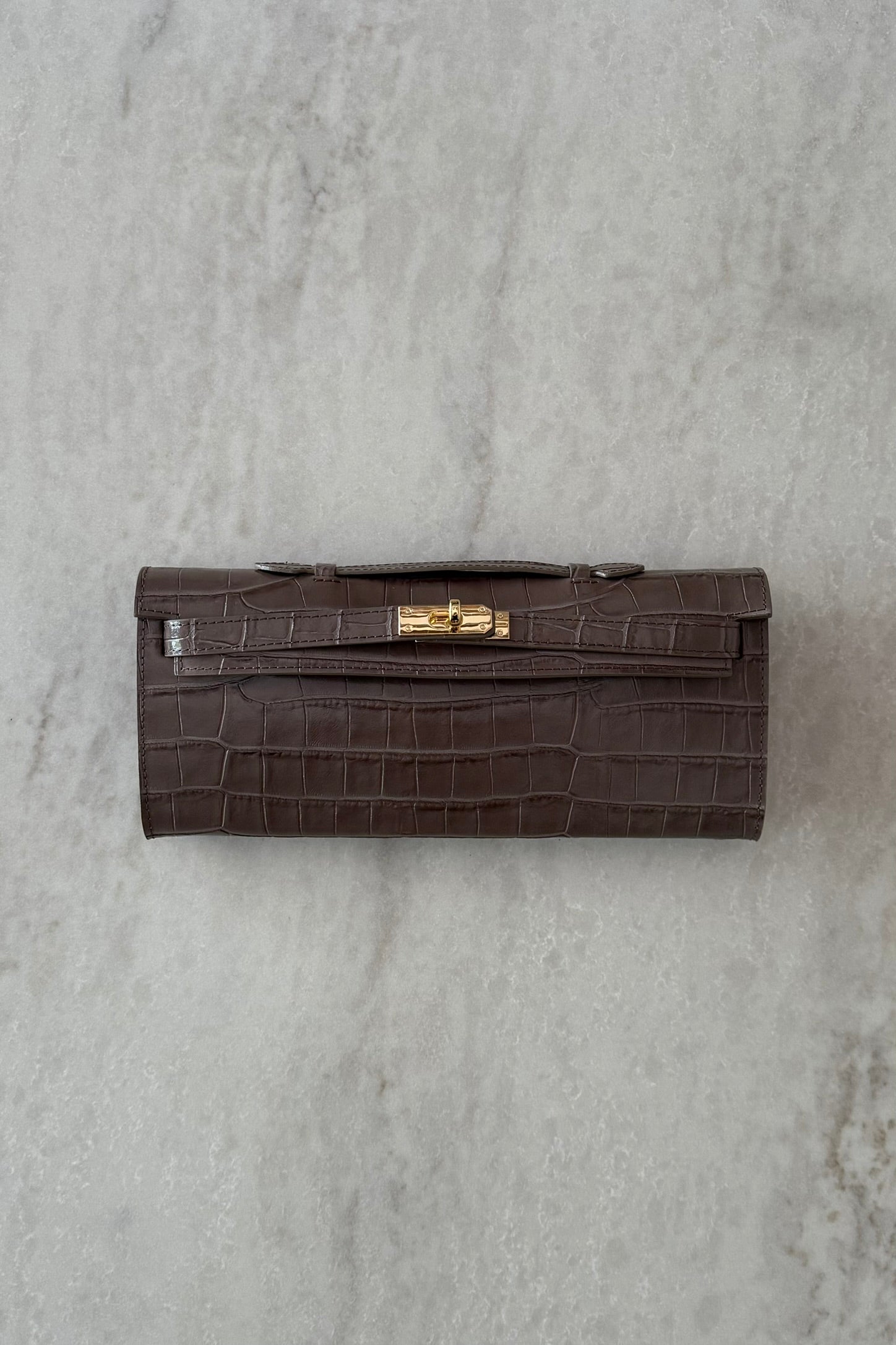 Croc Clutch