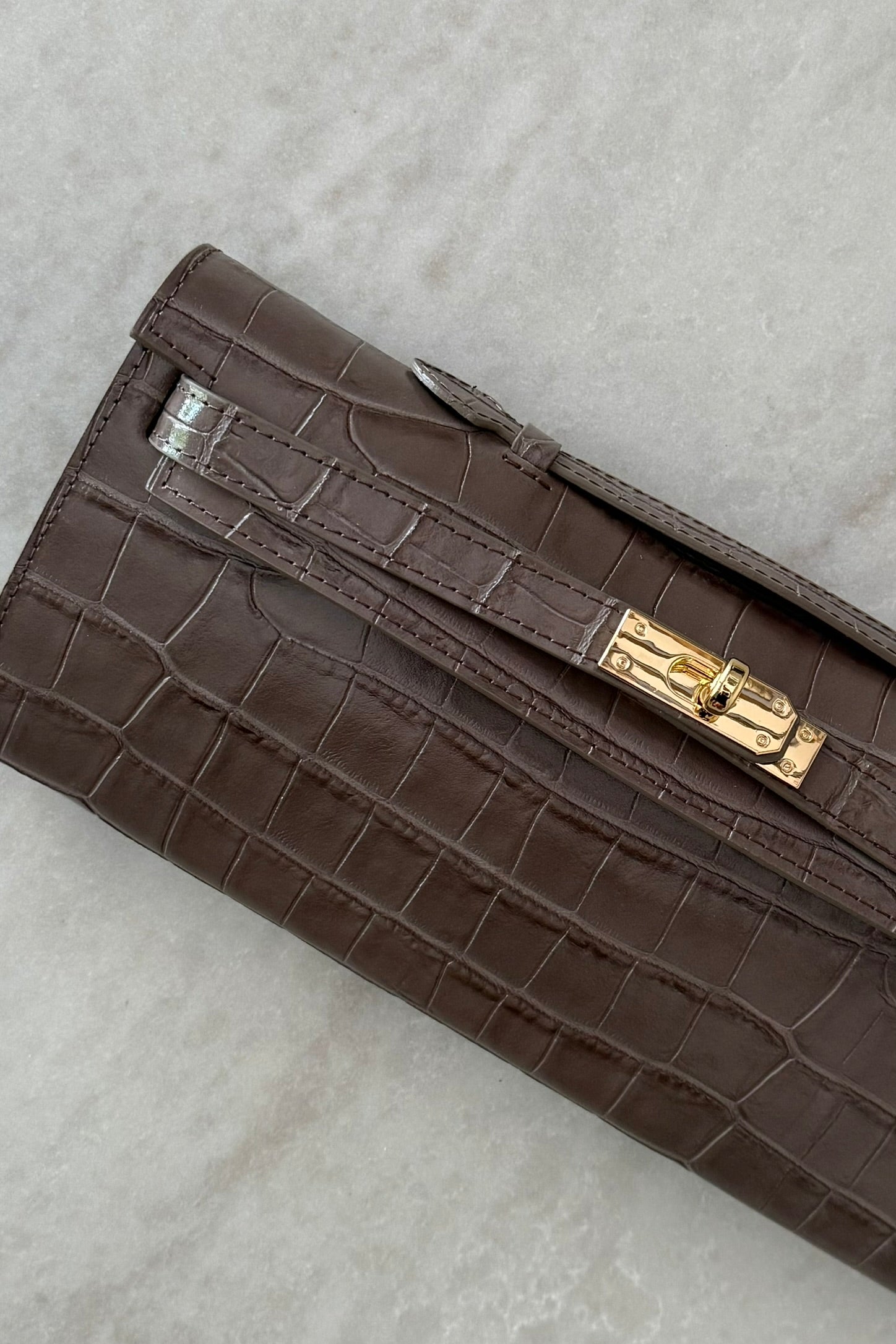 Croc Clutch