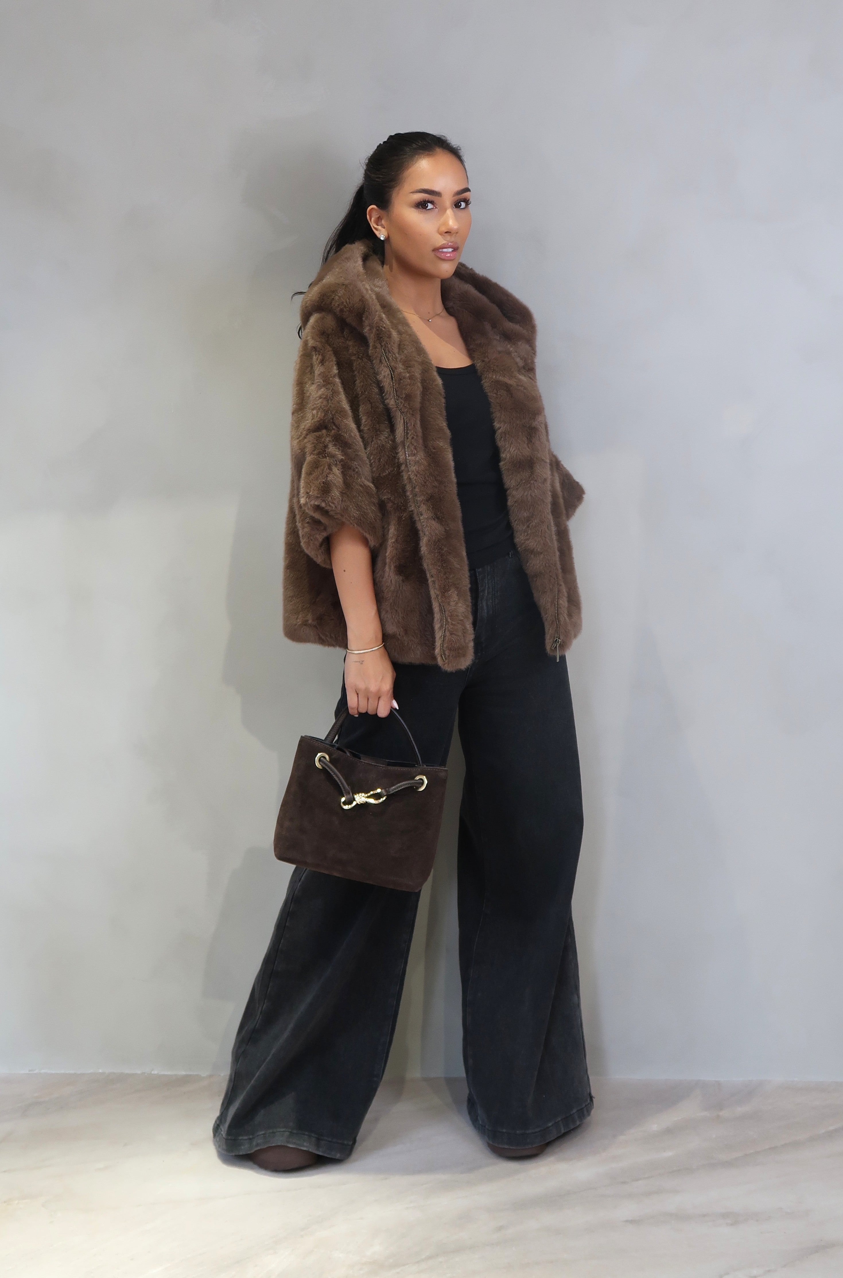 Lori Coat