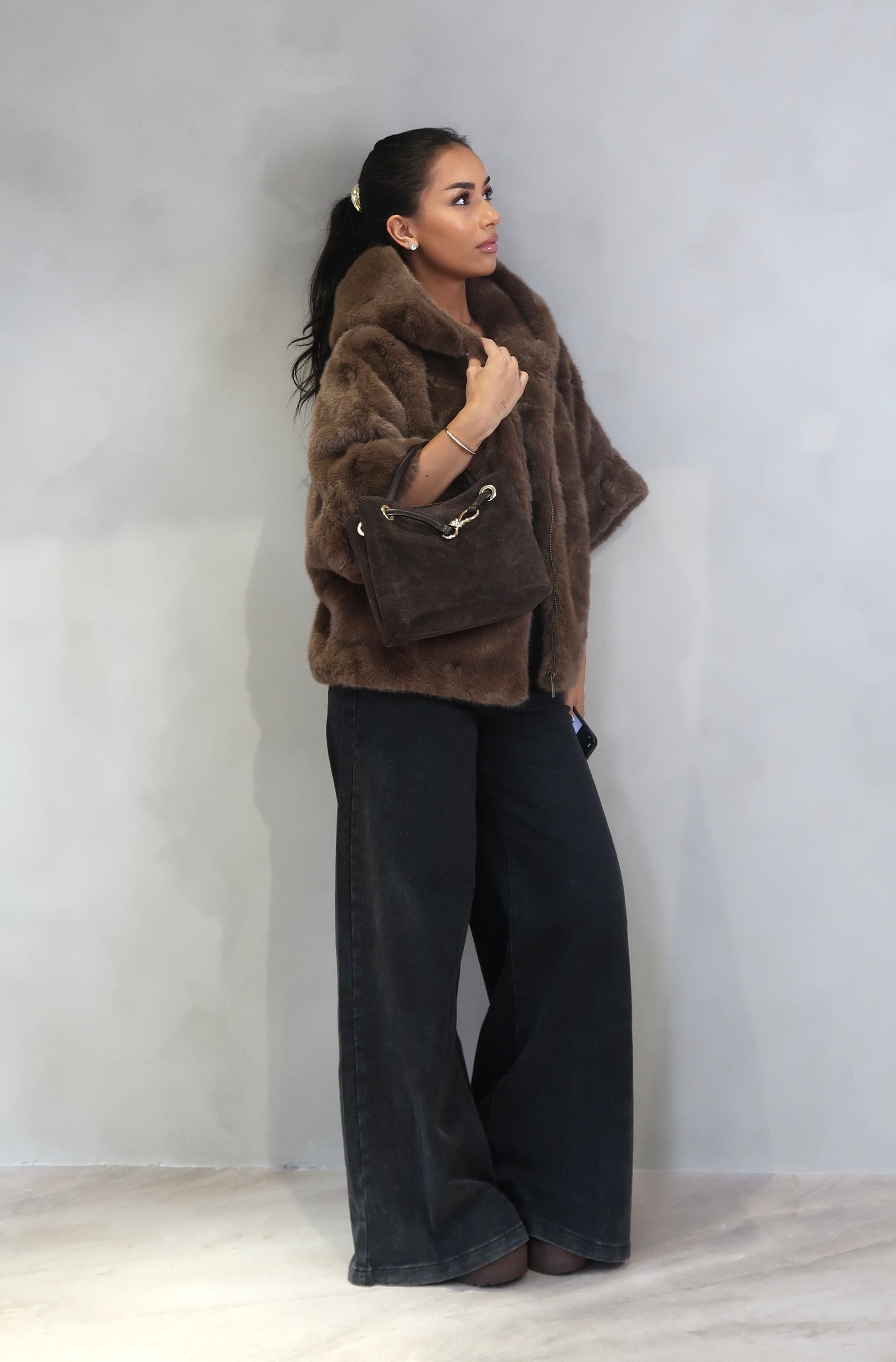 Lori Coat