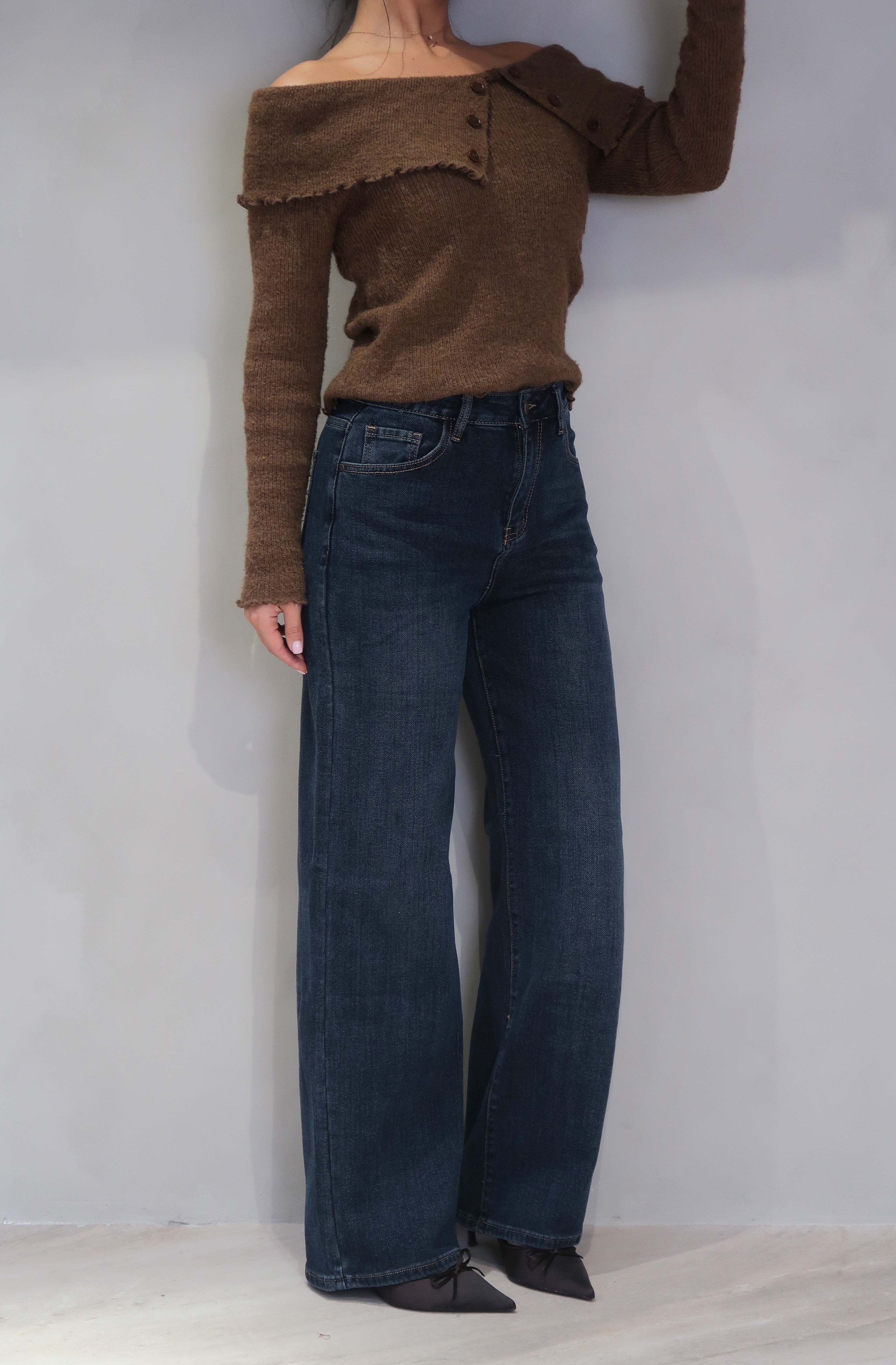 Straight Leg Jeans High Waist