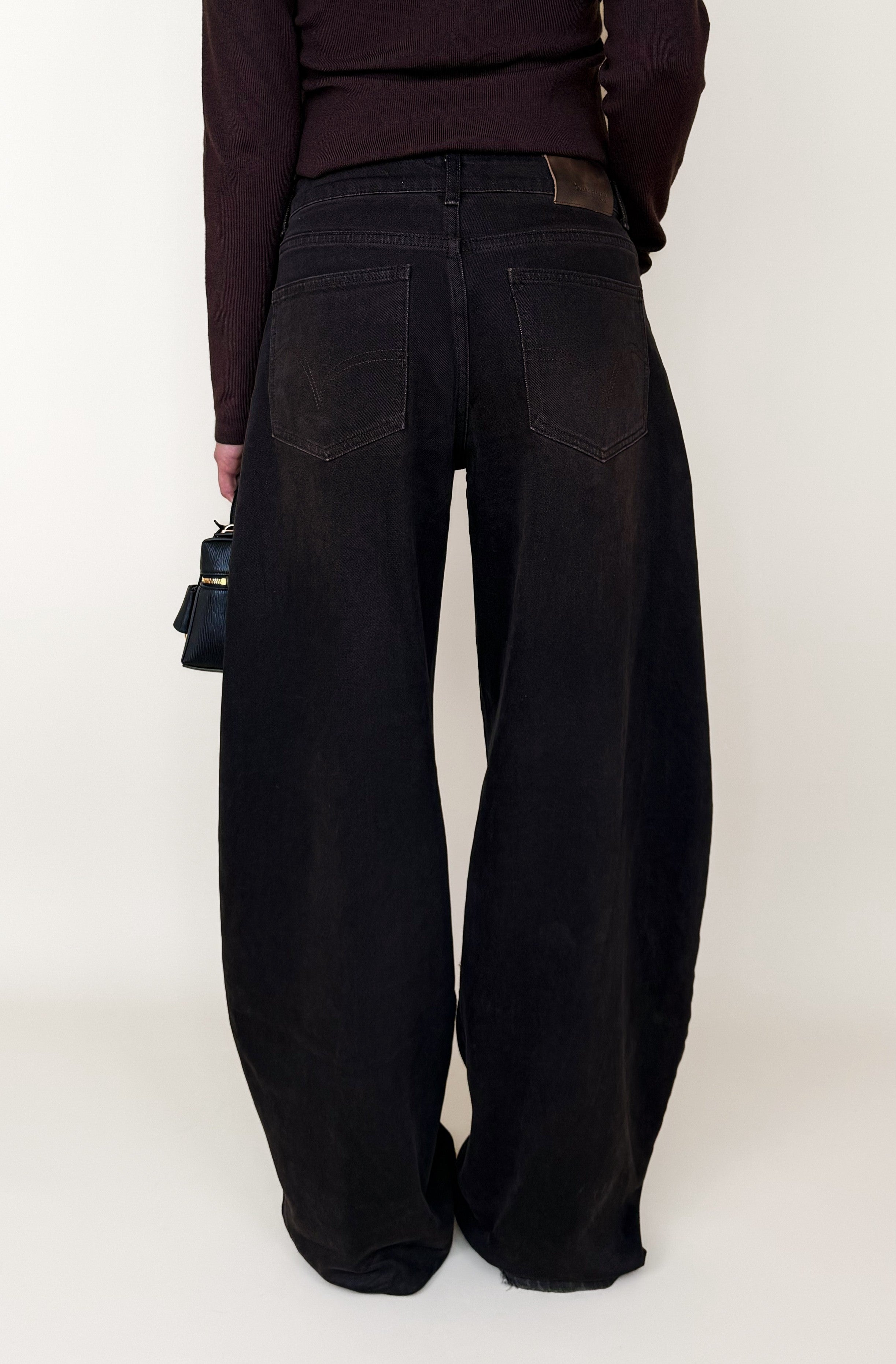 Mid Waist Barrel Jeans Brown Wash