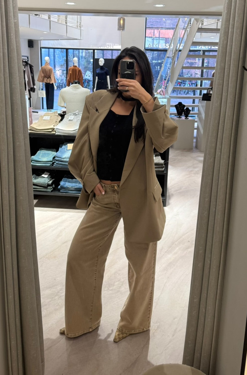 Low Rise Wide Leg Jeans Sand