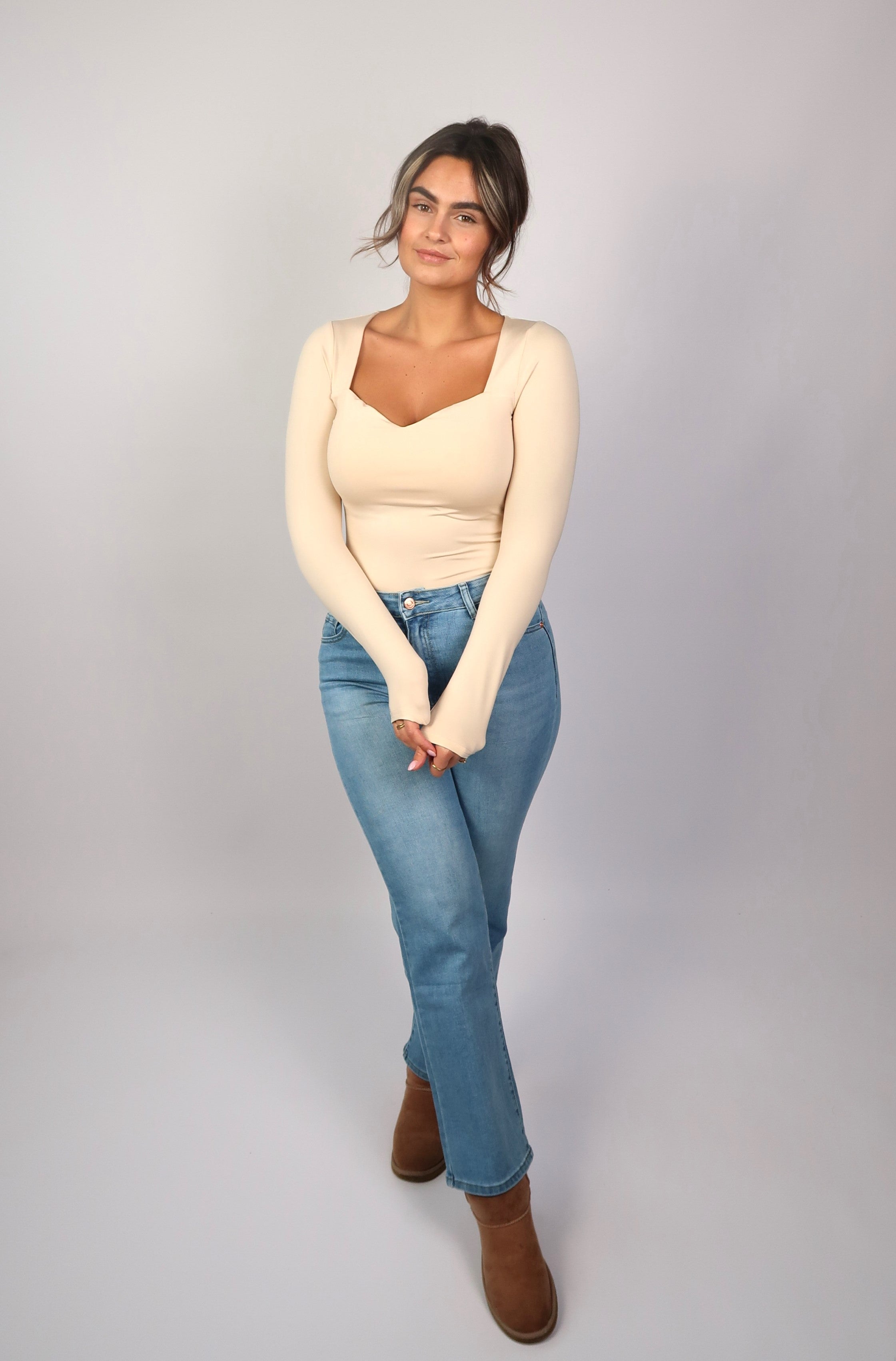 Kim Body Heart-Neck Long Sleeve
