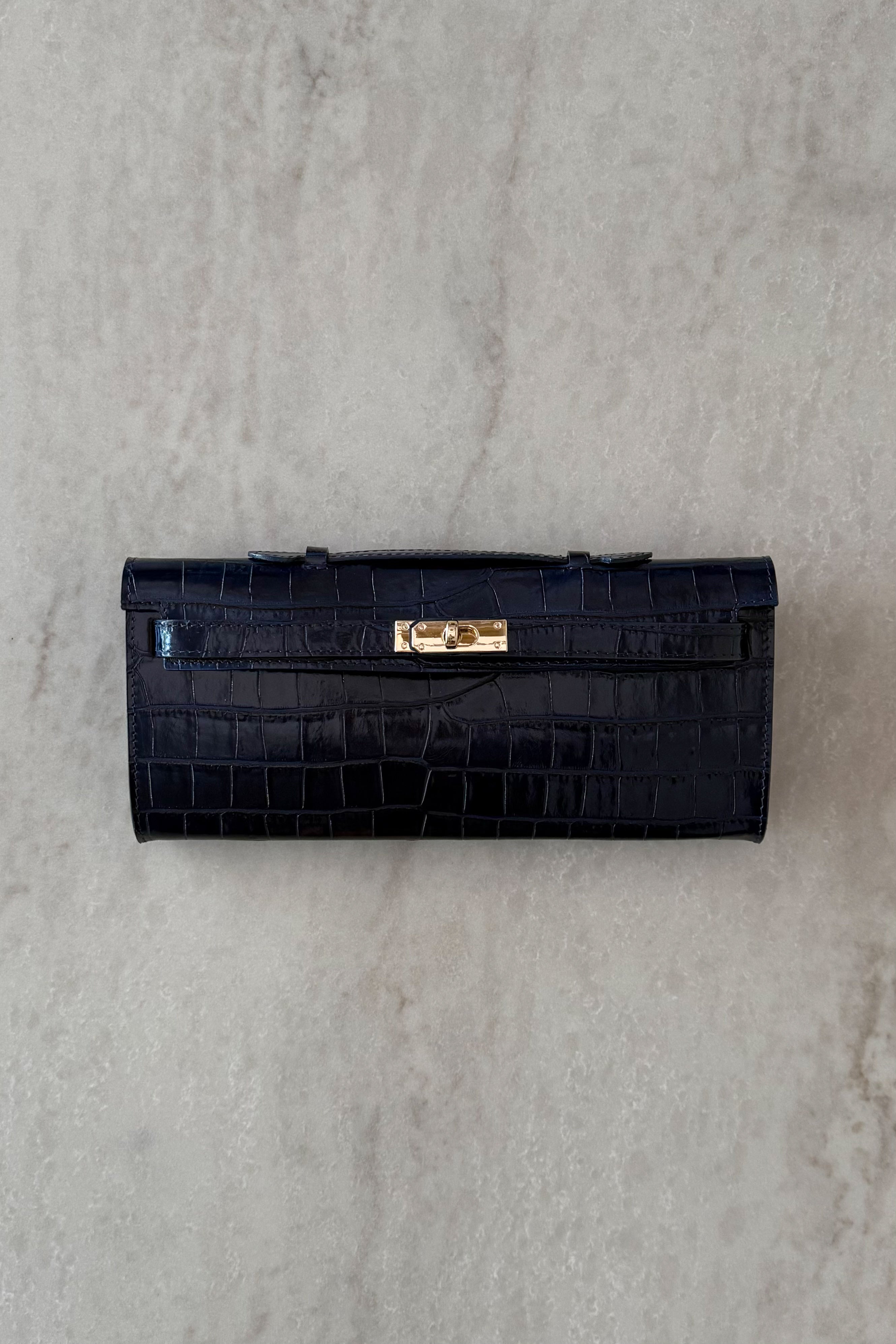 Croc Clutch