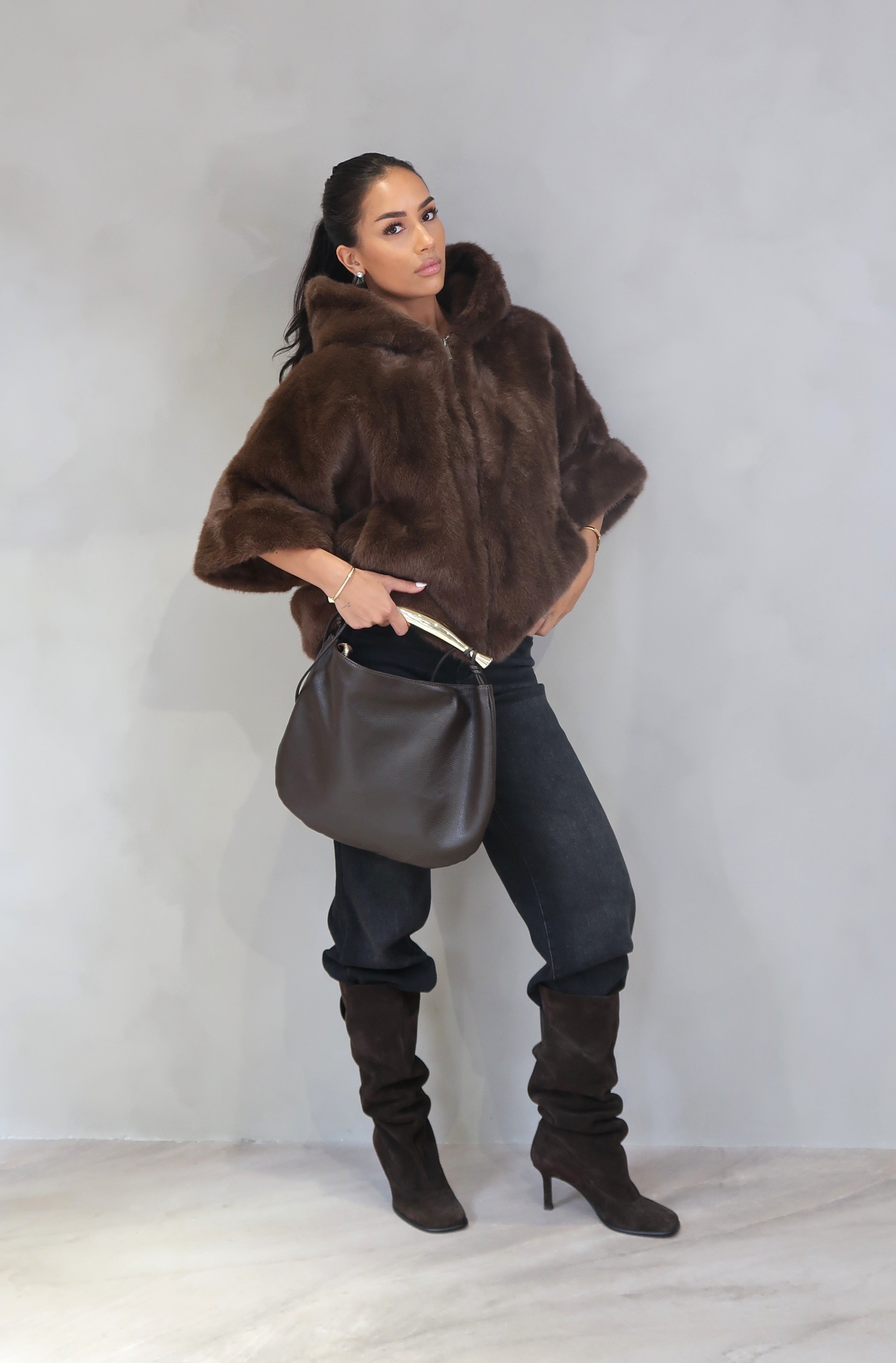 Lori Coat